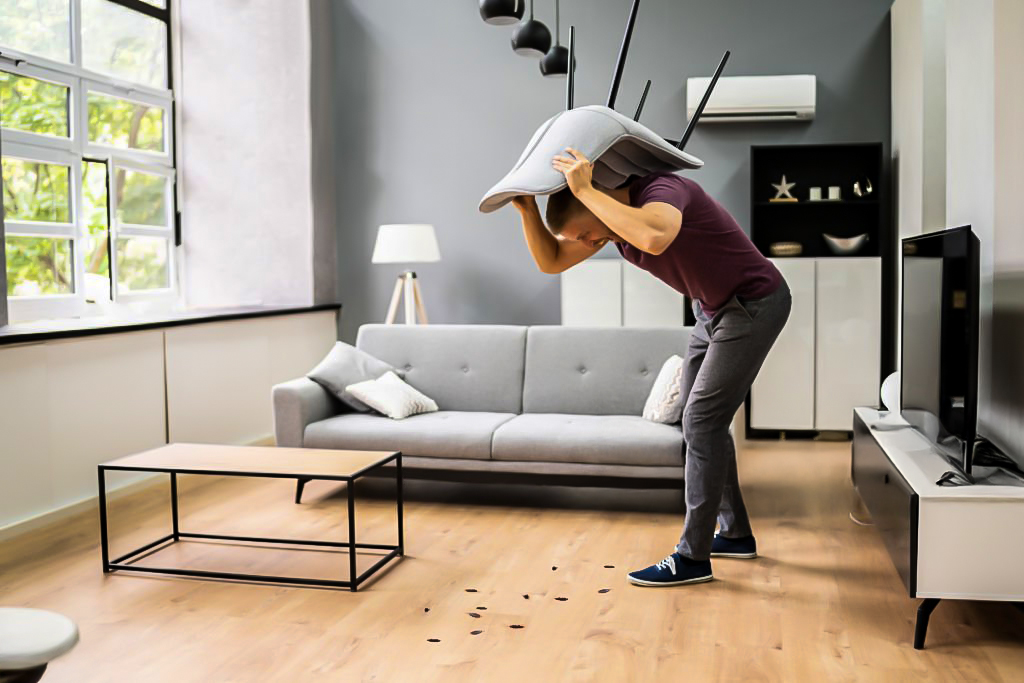 Maltepe'de evde böcek ilaçlama uygulaması yapan uzman ekip